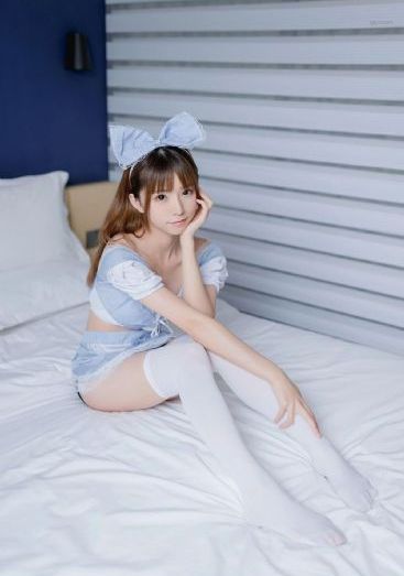 美女成人在线观看-双语中字中文版全集
