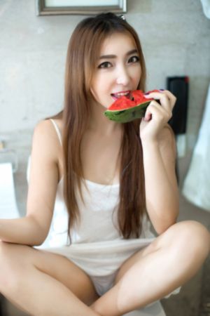 女女自拍假期在家时和女友的姬情-即将上线欧美在线观看