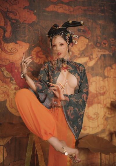 女班长把内裤扒开内裤让我们摸-日韩资源全集在线观看