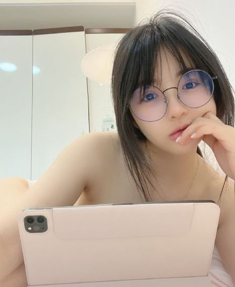 亚洲AV日韩AV高潮喷无码久久-迅雷下载在线观看高清