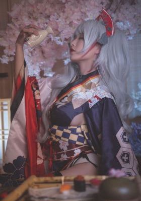 国产日产欧产精品精品浪潮-快播未删减完整版